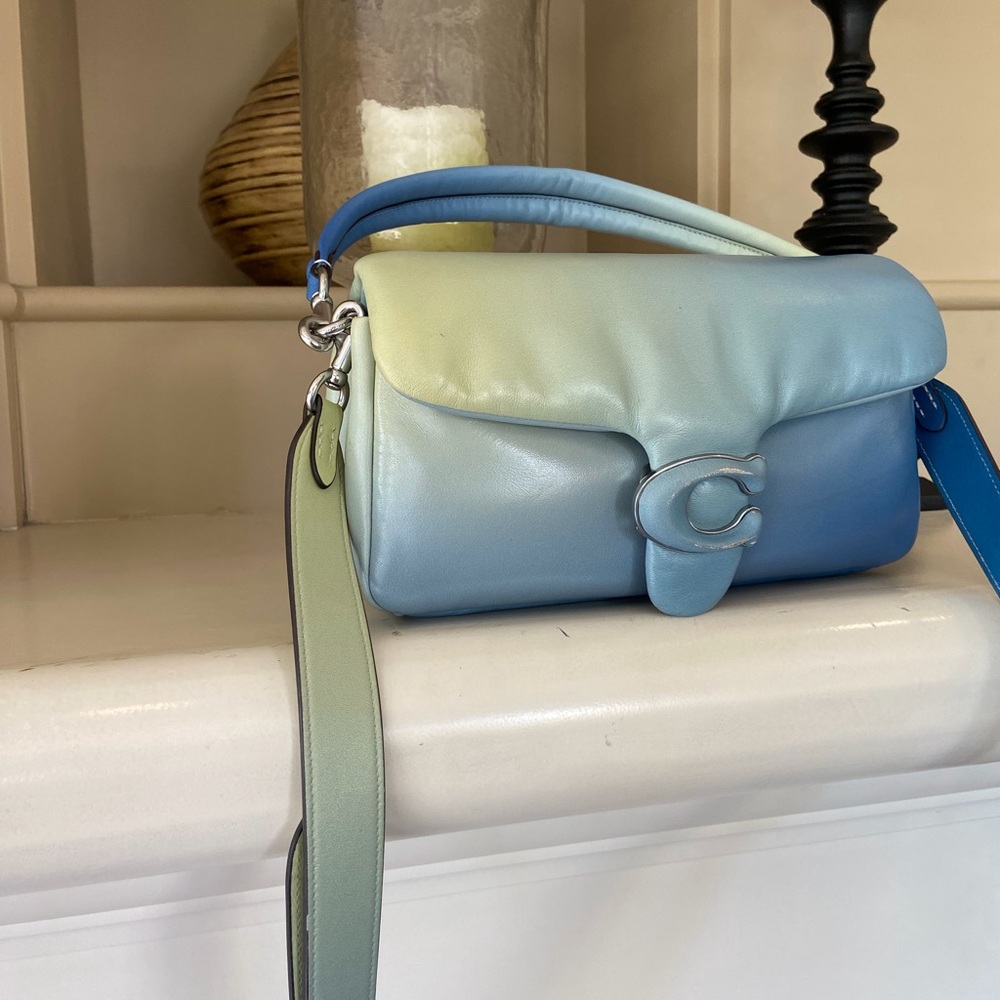 Coach Pillow Tabby with strap 26